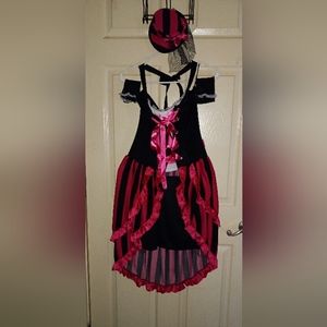 Woman's Paris Showgirl/ Burlesque Halloween Costume